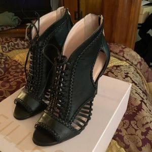 Avec Les Filles size 9 booties